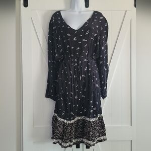 Ann Taylor Black Floral V Neck Dress | Size 16